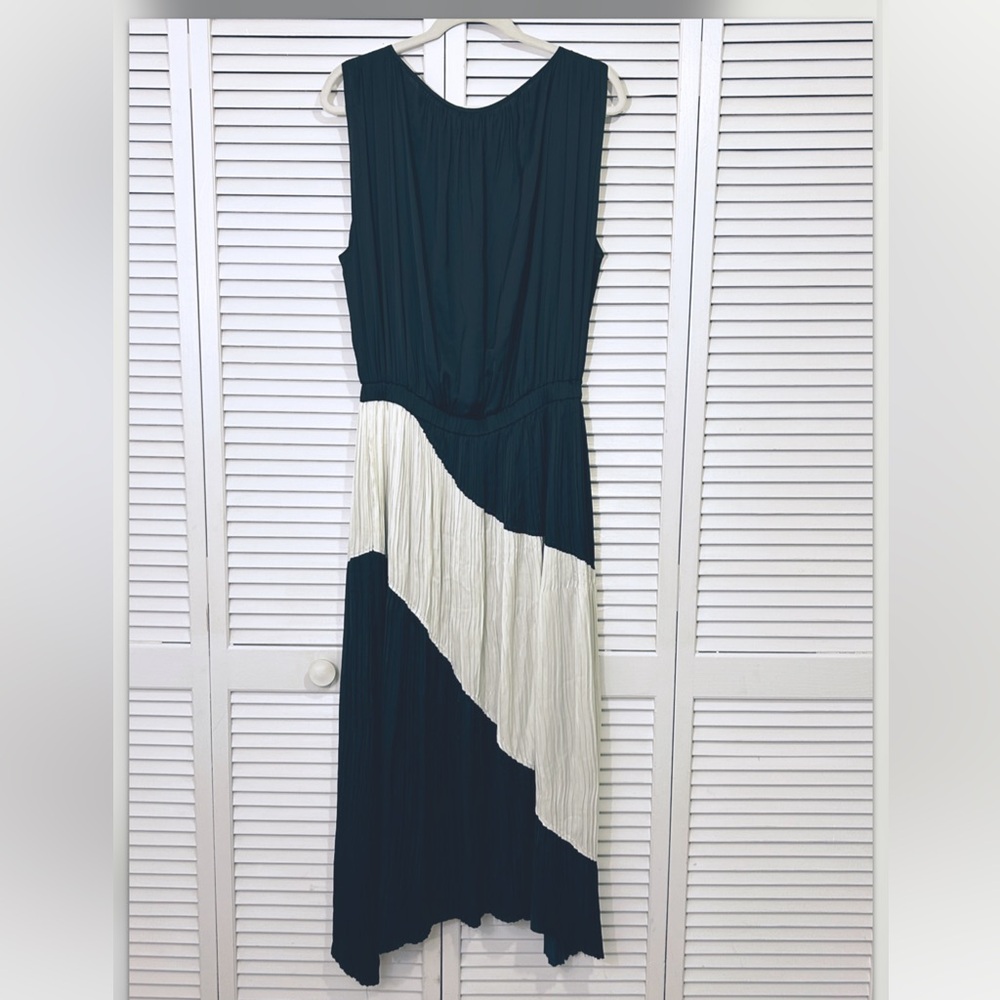 Ramy Brook Womens Size Large Black and white pleated Midi Dress - Picture 3 of 11